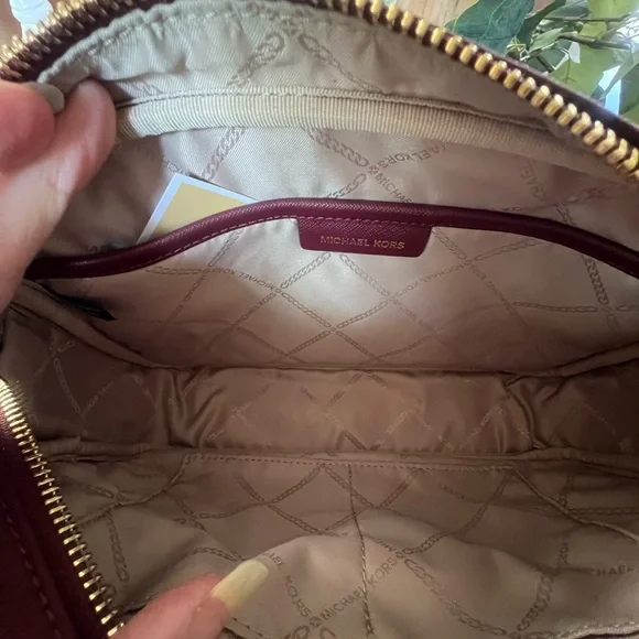NWT Michael Kors Burgundy Crossbody Bag with Gold Accents - Picture 6 of 8
